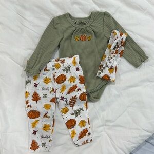 Fall baby outfit